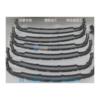 專業(yè)生產(chǎn)全自動中空吹塑機